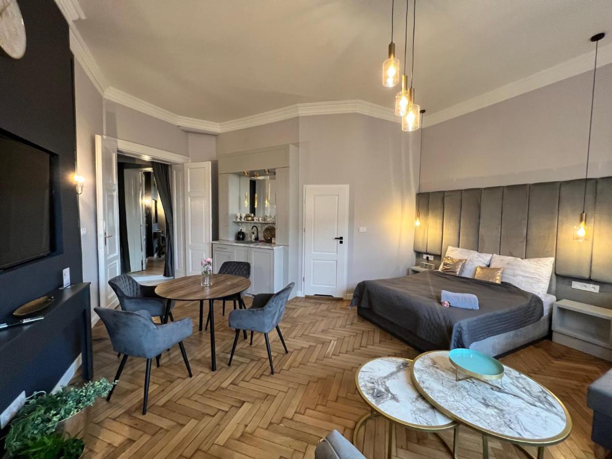 Dk Premium Ballady I Romanse Olsztyn  Dış mekan fotoğraf